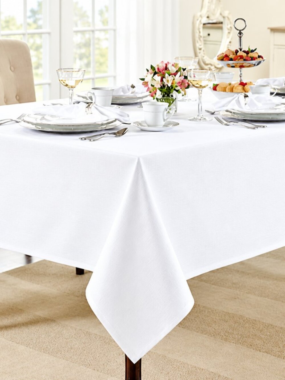 Wamsutta Ashley Fabric Tablecloth White Leaf Design 52x70 Oblong Wedding Holiday